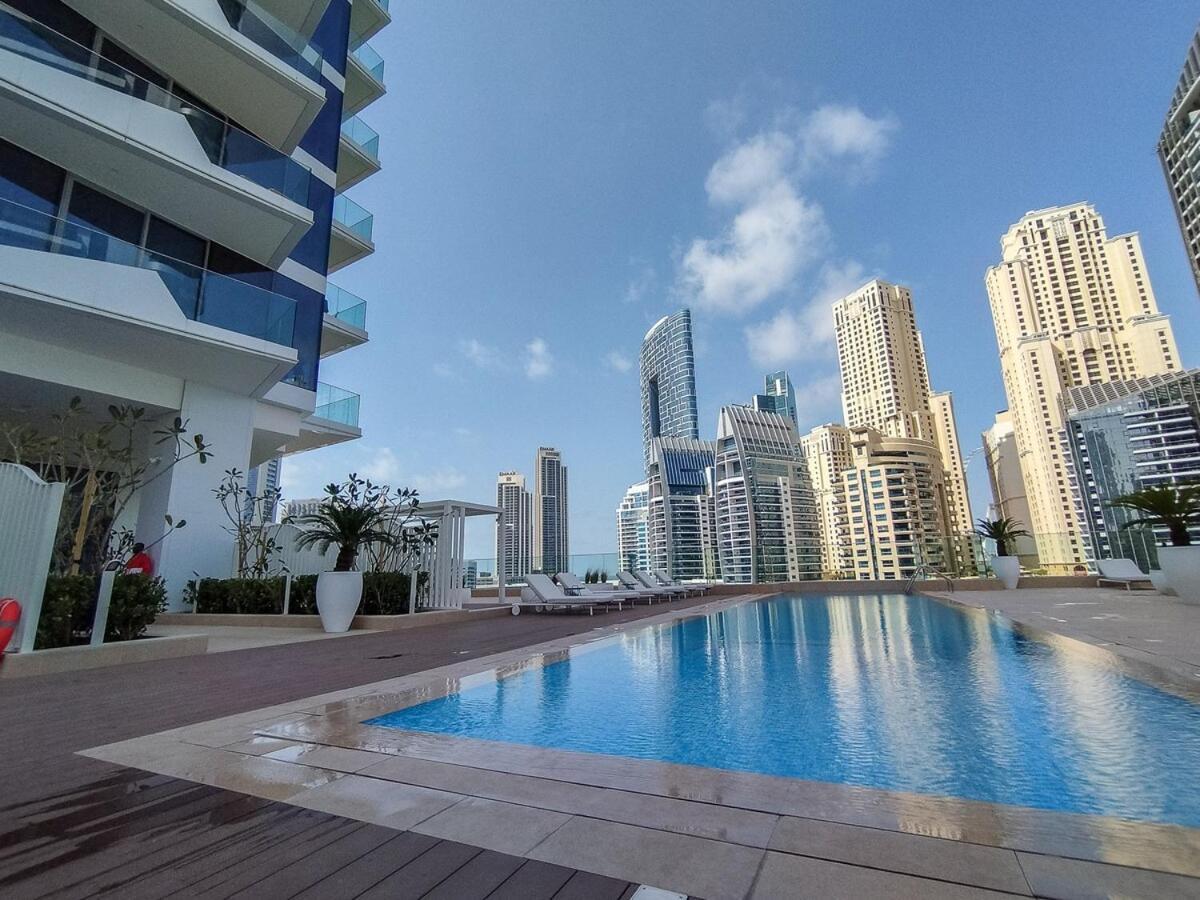 Incredible 3-bed With Marina Views!