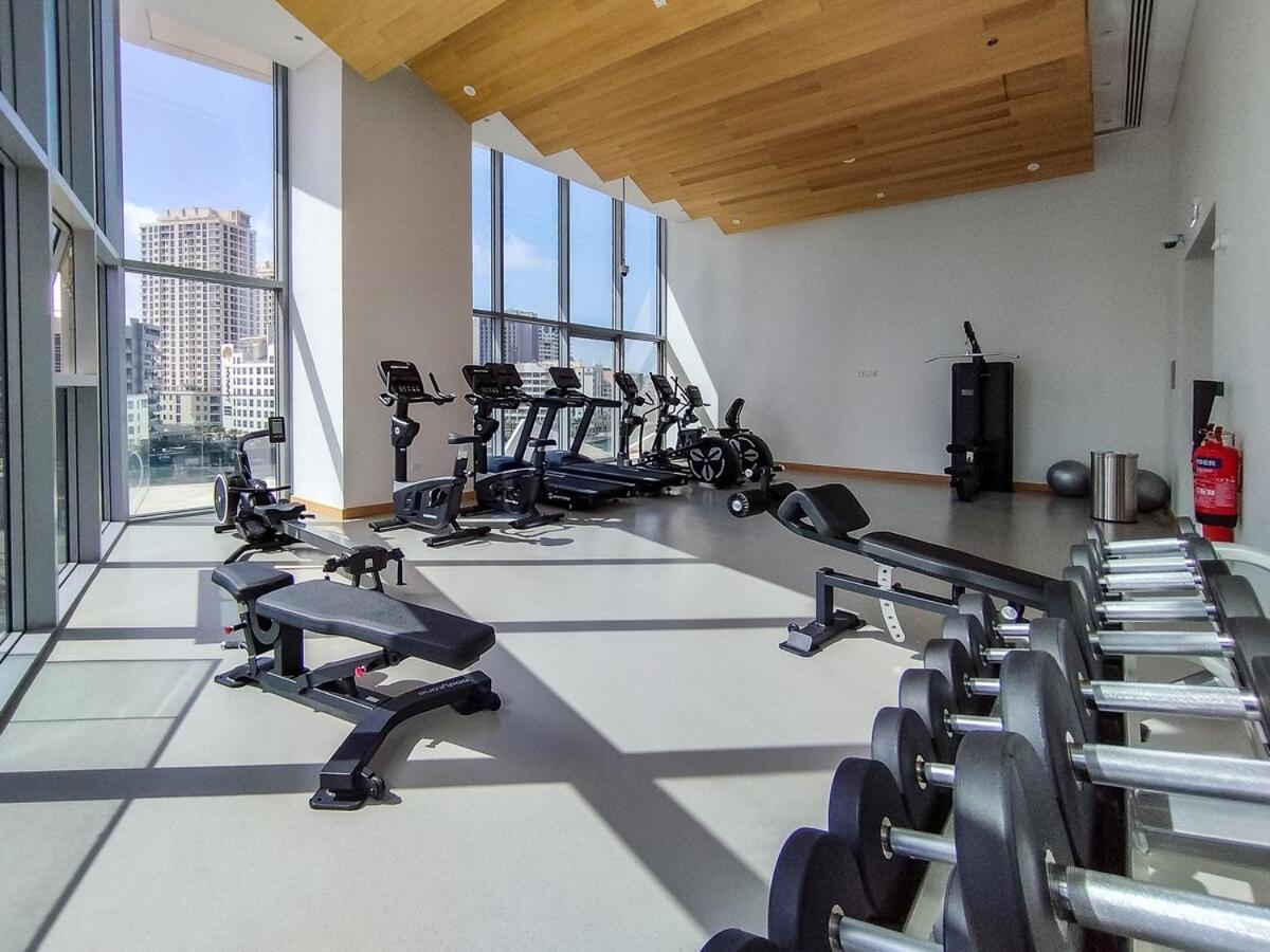 Incredible 3-bed With Marina Views! Appartement *